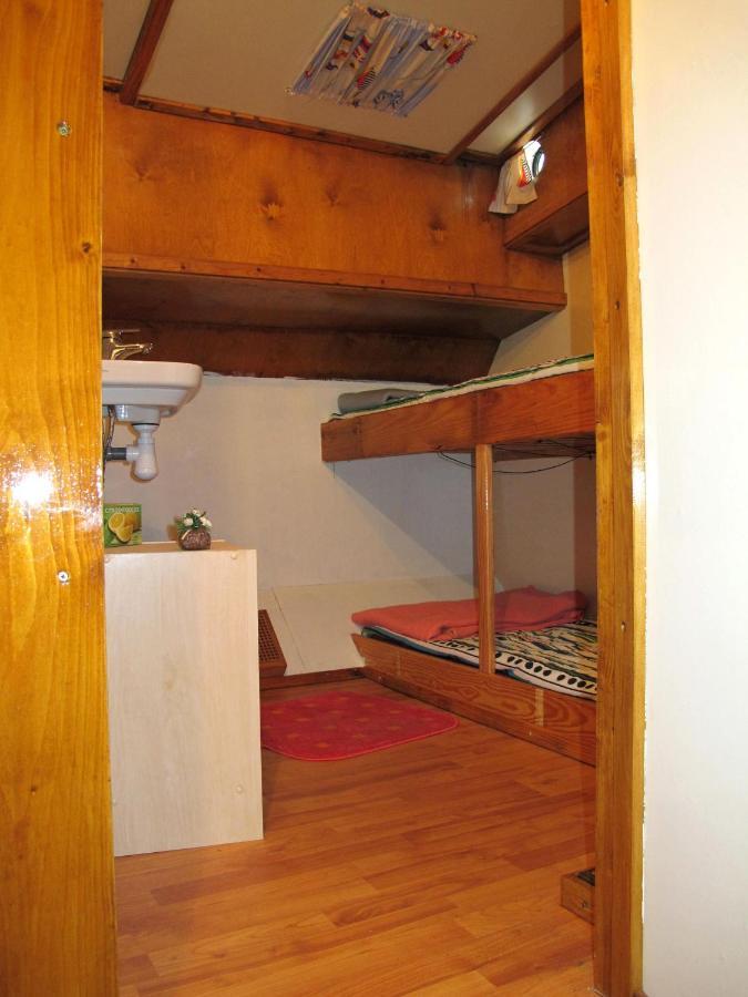 Spes Mea Hotel Groningen Bagian luar foto